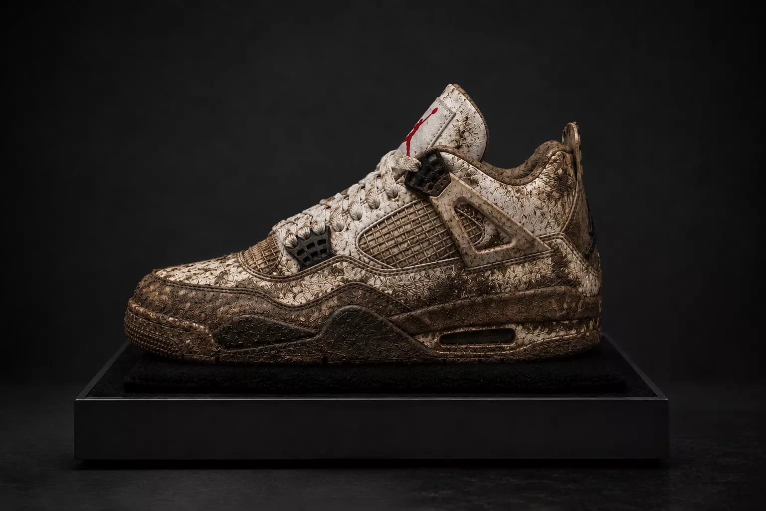 Sneaker após o processo da STEP com visual restaurado